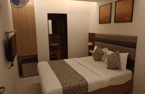 Sakinaka Hotel | HOTEL SHAHI Darbar T-2