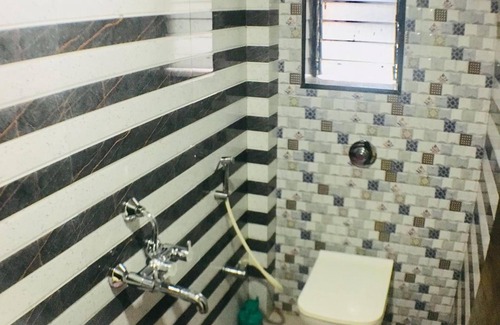 Malad East House | Hotel Shalimar