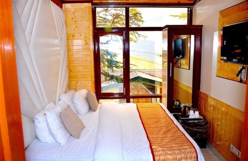 Shimla Bed & Breakfast | Hotel Shining Star