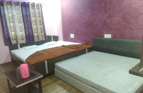Chikhaldara Hotel | Hotel shiv mahima