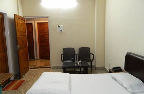 Seoni Hotel | Hotel Shivani Palace