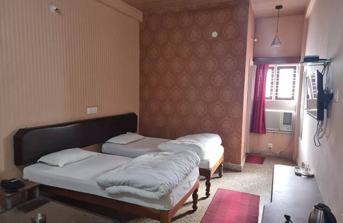 Seoni Hotel | Hotel Shivani Palace