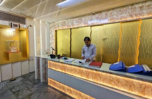 Bilaspur Hotel | Hotel Shivneri