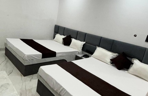 Mandla Hotel | HOTEL SHREE ASHTAVINAYAK GRAND
