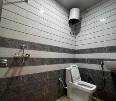 Khatu Hotel | Hotel Shree Banke Bihari Palace