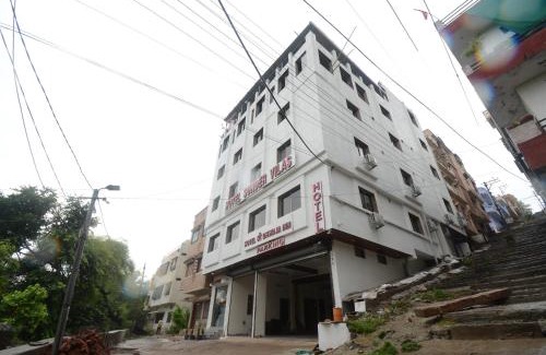 Udaipur Resort | Hotel shree Dhwaja Inn - 100 meter from shreenathji Temple