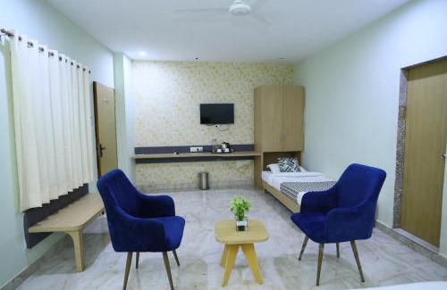 Udaipur District Hotel | Hotel Shree Khodiyar By Rangoli Udaipur