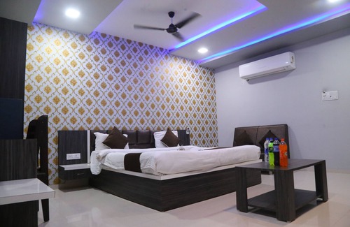 Neemuch Hotel | Hotel Shrestha Paradise