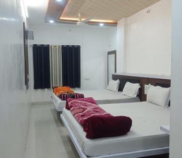 Nathdwara Hotel | Hotel Shri Bhanwardeep