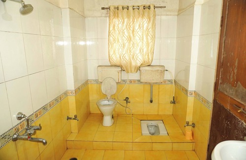 Pachmarhi Hotel | Hotel Shri Krishna