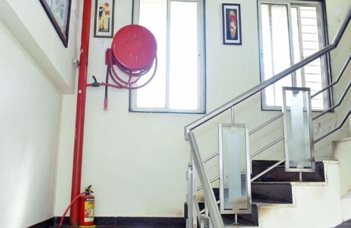 Wai Hotel | Hotel Shriniwas Executive, Wai