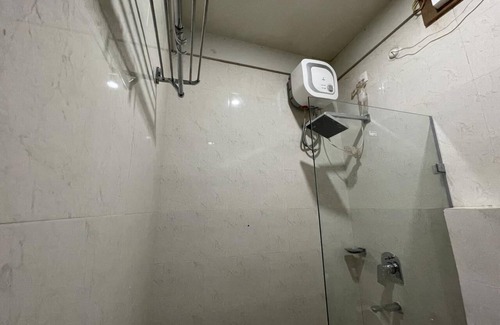 Sigra Hotel | Hotel Siddhant Palace