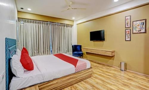 Surat Hotel | Hotel signature