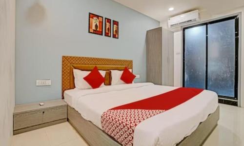 Surat Hotel | Hotel signature
