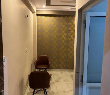 Delhi Hotel | Hotel Signature Village Guest House