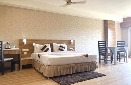 Bilaspur Hotel | Hotel Silver Oak