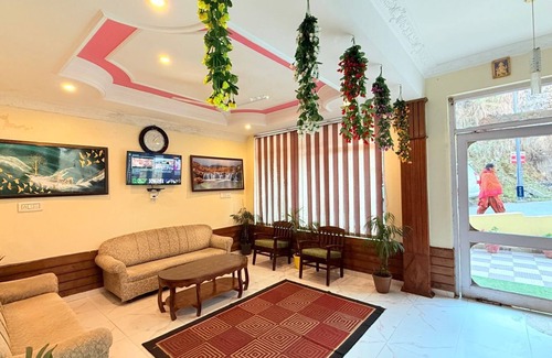 Naddi Hotel | Hotel Snow Crest Inn