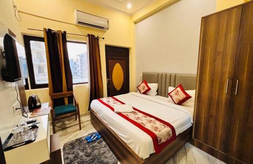 Noida Hotel | Hotel SOHO 62