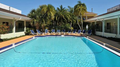 Redington Shores Hotel | Hotel SOL