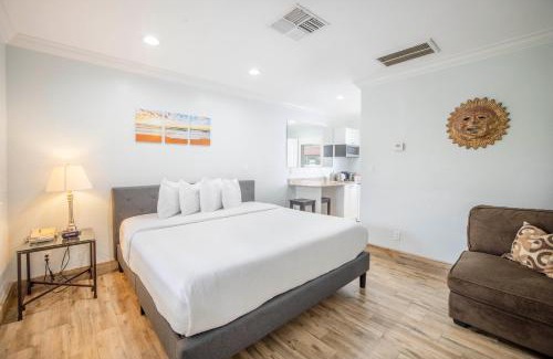 Redington Shores Hotel | Hotel SOL