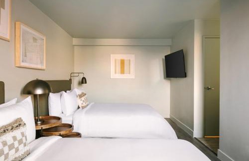 Newport Shores Hotel | Hotel Solarena