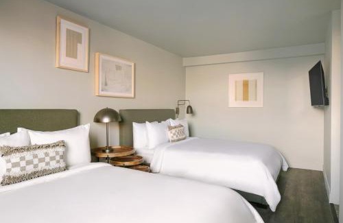Newport Shores Hotel | Hotel Solarena