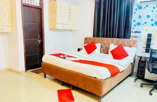 Sainik Farm Hotel | Hotel SouthPlaza - Near Chattarpur Metro Station