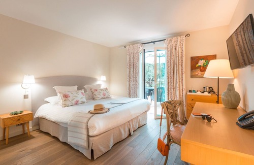 Vence Hotel | Hotel Spa & Restaurant Cantemerle