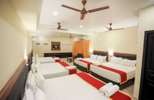 Kanyakumari Hotel | Hotel Sri Devi