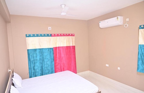 Bhubaneshwar House | Hotel Sri Sai Plaza Inn