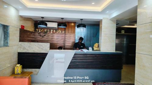 Manapakkam House | Hotel Starlight Chennai near DLF,L&T,Miot,Tradecenter,Ramachandra medical coll