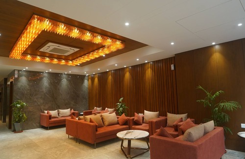 Rajpipla Hotel | Hotel Stature Inn
