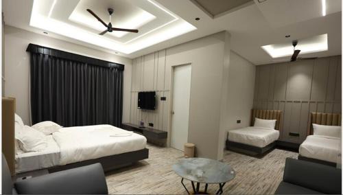 Ichalkaranji Hotel | Hotel Statusinn, Ichalkaranji