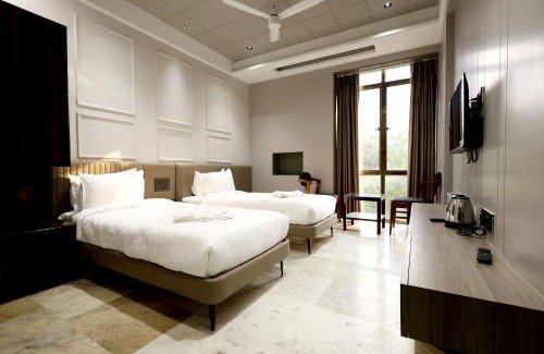 Ichalkaranji Hotel | Hotel Statusinn, Ichalkaranji