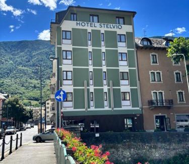 Tirano Hotel | Hotel Stelvio Tirano