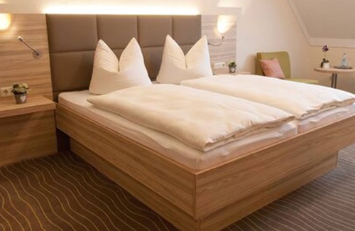 Pfaffenhofen an der Ilm Hotel | Hotel Strasshof