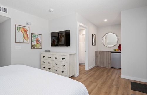 Nokomis Hotel | Hotel Studio (Ground Level) - Unit A