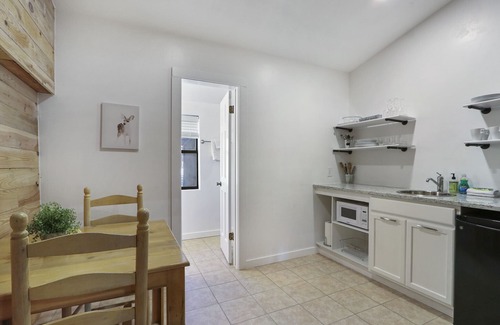 Wimberley Hotel | Hotel Style Suite with Resort Pool, Fire Pit, and Grill