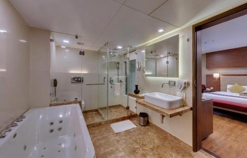 Vastrapur Hotel | Hotel Suba Star Ahmedabad