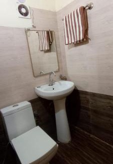 Jalandhar Hotel | Hotel Subash inn