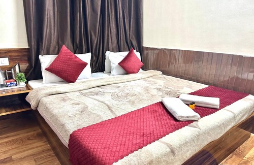 Pelling Hotel | Hotel Sudarshan