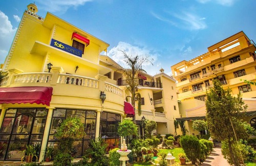 Sindhi Camp Hotel | Hotel Sugan Niwas Palace