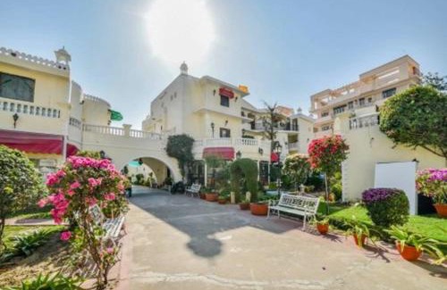 Sindhi Camp Hotel | Hotel Sugan Niwas Palace