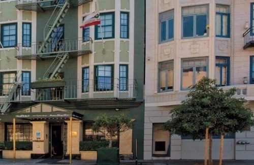 Fillmore District Condo | Hotel Suite at Wyndham Inn at the Opera Resort