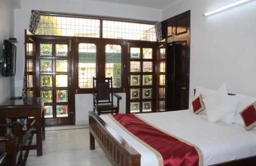 Adarsh Nagar Bed & Breakfast | Hotel Sukhvilas