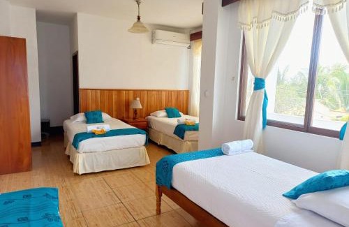 Puerto Villamil Hotel | Hotel Sula Sula