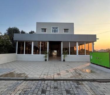 Jamkhed Hotel | Hotel Sundarai Lodging
