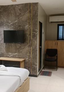 Santacruz House | Hotel Sunrise residency