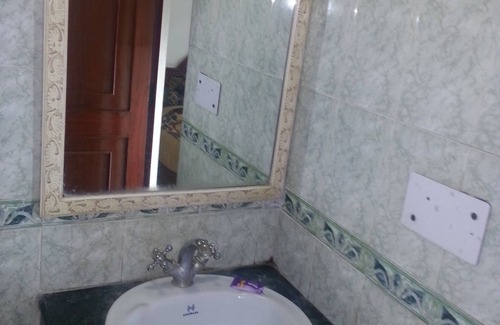 Karol Bagh Hotel | Hotel Sunshine