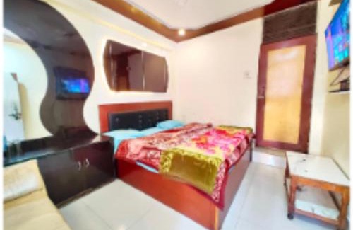 Mallital Hotel | Hotel Suntej Plaza Nainital Near Naini Lake - Wifi - Best Hotel in Nainital with Excellent Hospitality